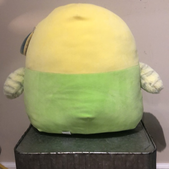 SQUISHMALLOW Nellie the Parakeet “First to Market” - Picture 5 of 9
